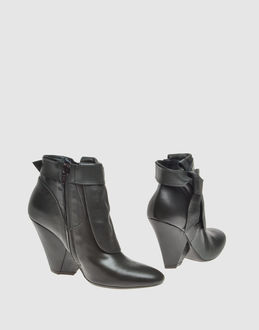 VIC MATIE' - SCHUHE - Stiefeletten - bei YOOX.COM
