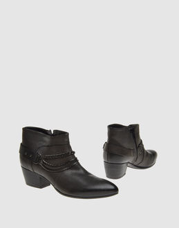 VIC MATIE' - SCHUHE - Stiefeletten - bei YOOX.COM