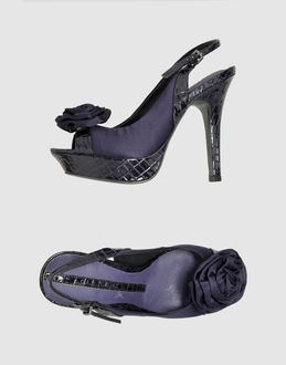 LOLA CRUZ - SCHUHE - Plateausandalen - bei YOOX.COM
