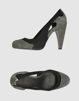 LOLA CRUZ - SCHUHE - Plateau Pumps - bei YOOX.COM