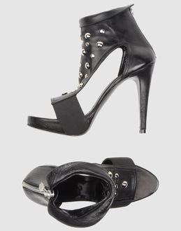 LELLO BACIO - SCHUHE - Plateausandalen - bei YOOX.COM