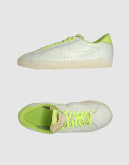 NIKE - SCHUHE - Sneakers - bei YOOX.COM