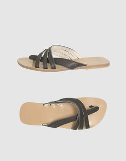 LACOSTE - FOOTWEAR - Flip flops - on YOOX.COM