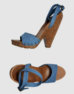 STELLA MCCARTNEY - SCHUHE - Plateausandalen - bei YOOX.COM