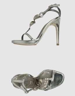 Worn Look Seitlicher Schnallenverschluss Metalleinlage Leder/Gummisohle Gefaßter Absatz...