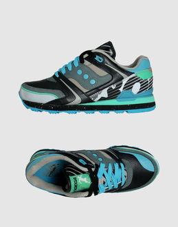 SAUCONY - CHAUSSURES - Sneakers - sur YOOX.COM