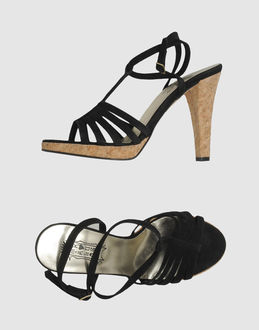 TALON ROUGE - SCHUHE - Plateausandalen - bei YOOX.COM