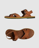 Confronta prezzi Camper to&ether - calzature - sandali su yoox.com