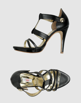 VERSACE JEANS COUTURE - SCHUHE - Plateausandalen - bei YOOX.COM