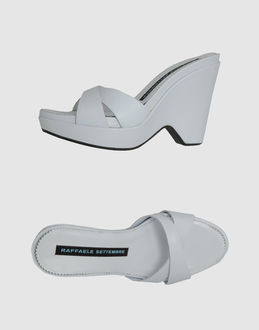 RAFFAELE SETTEMBRE - SCHUHE - Plateausandalen - bei YOOX.COM