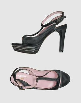 SHOE BIJOU - SCHUHE - Plateausandalen - bei YOOX.COM