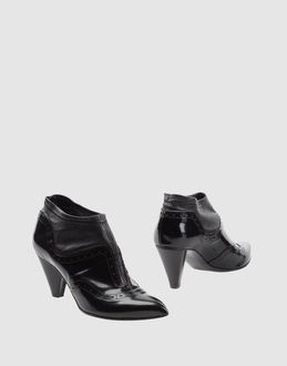 STRATEGIA - SCHUHE - Stiefeletten - bei YOOX.COM