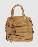 Comparez les prix Claudio orciani - sacs - sacs moyens en cuir sur yoox.com