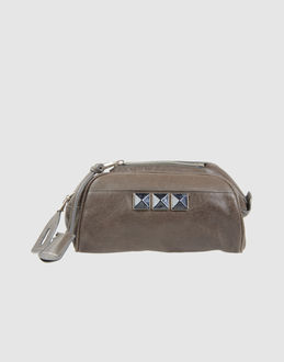 YOOX.COM（ユークス）- MARC JACOBS マーク　ジェイコブス レディース レザーバッグ（中）  width=