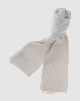 PRADA SPORT - ACCESSOIRES - �charpes sur YOOX.COM