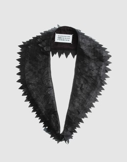 Kragen - F�R - - MARTIN MARGIELA 11 -