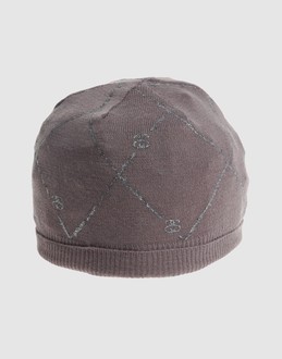 H�te - F�R - - STUSSY -