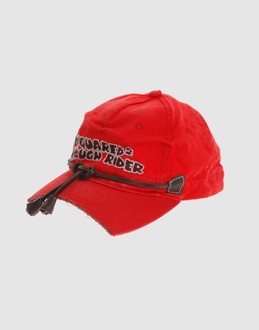 H�te - F�R - - DSQUARED2 -