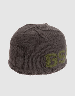 GSUS SINDUSTRIES ACCESSORI Cappelli su YOOX.COM