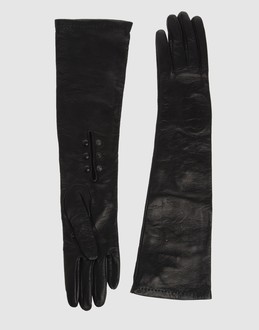 Nappa leather - Textured leather - Lined interior -