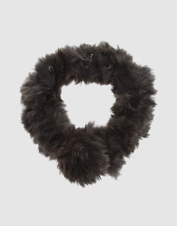 YVES SALOMON - ACCESSORI - Sciarpe - su YOOX.COM