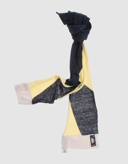 Confronta prezzi Diesel accessori sciarpe su yoox.com