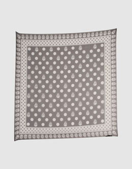 ALEXANDER MCQUEEN ACCESSORIES Foulards on YOOXCOM 