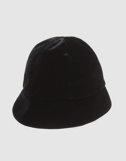 Giorgio armani accessoires chapeaux