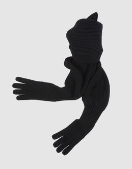 Confronta prezzi Mm6 by maison martin margiela accessori sciarpe su yoox.com