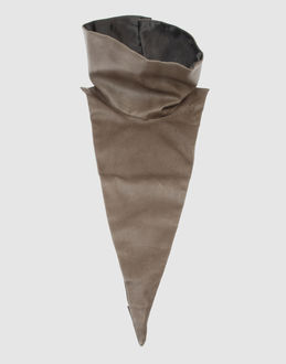 Confronta prezzi Martin margiela accessori colli su yoox.com
