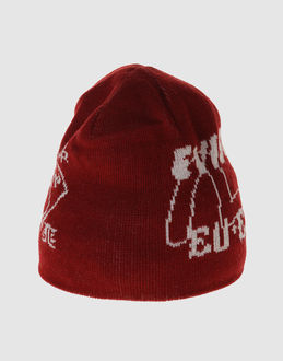 EVISU EU ED ACCESSORI Cappelli su YOOXCOM EVISU EU ED ACCESSORI Cappelli su YOOXCOM
