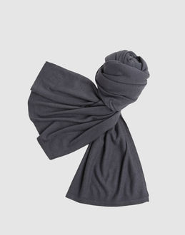 Confronta prezzi Emporio armani accessori sciarpe su yoox.com