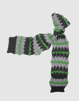 CHLOE' - Women - ACCESSORIES - Scarves on YOOX.COM