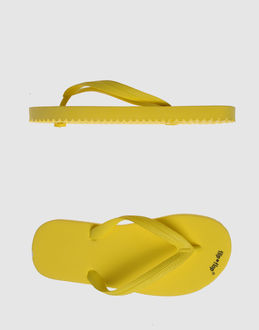 FLIP FLOP - MODE DE PLAGE - Sandales de plage sur YOOX.COM