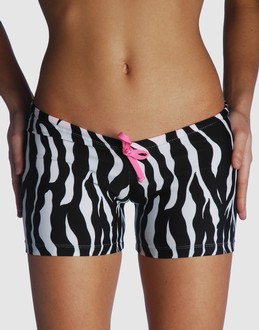 YES LONDON BEACH - MODE DE PLAGE - Shorts sur YOOX.COM