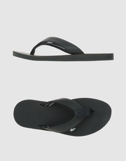 LACOSTE - MODE DE PLAGE - Sandales de plage - sur YOOX.COM