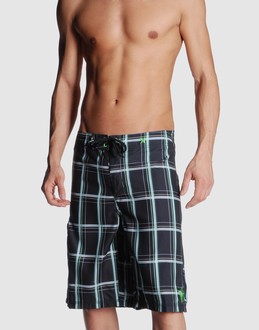 Confronta prezzi Hurley moda mare pantaloncini su yoox.com