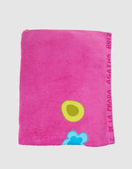 AGATHA RUIZ DE LA PRADA - SWIMWEAR - Beach towels - on YOOX.COM