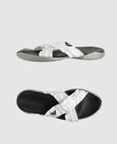 Comparez les prix Emporio armani - mode de plage - sandales de plage sur yoox.com