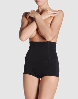 Jersey - Stretch - Partially lined interior - High-rise waistline - Stitch detailing - Elasticised rear -