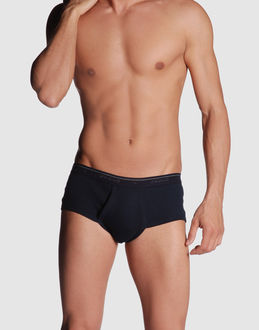 Jersey - Unlined - Elasticised waist - Logo details - Stitch detailing -
