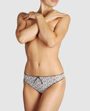 Comparez les prix Guess - lingerie - strings sur yoox.com