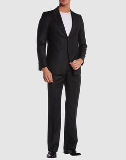 Confronta prezzi Emporio armani abiti abiti su yoox.com