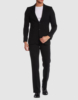 Confronta prezzi Emporio armani abiti abiti su yoox.com