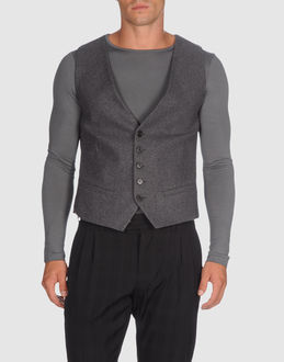  - costumes - gilets - sur yoox.com