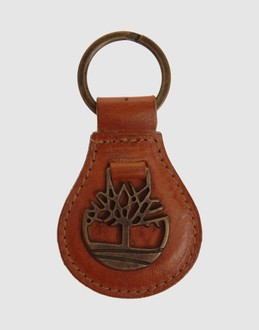 TIMBERLAND  - メンズ - ギフト／贈り物 - キーホルダー on YOOX.COM