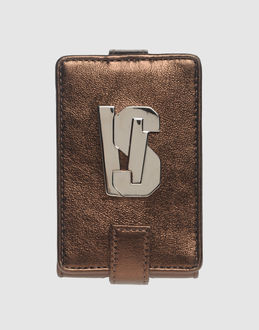 VERSUS - GIFT IDEAS & OCCASIONS - Gift ideas - on YOOX.COM VERSUS - GIFT IDEAS & OCCASIONS - Gift ideas - on YOOX.COM