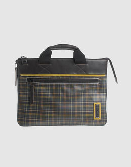 A. G. SPALDING & BROS. - BAGAGERIE - Serviettes sur YOOX.COM