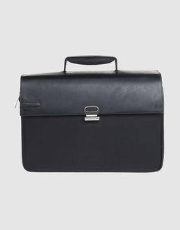 PIQUADRO - BAGAGERIE - Serviettes - sur YOOX.COM