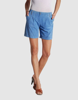 Confronta prezzi Isaro abbigliamento pelle pantaloni pelle su yoox.com